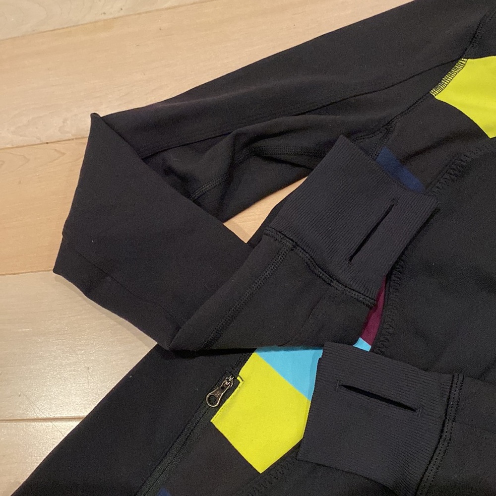 Lululemon Soft Stretch Zip Jacket - image 7